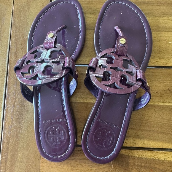Tory Burch Purple Patent Leather Miller Sandal Size 6 - Picture 2 of 5